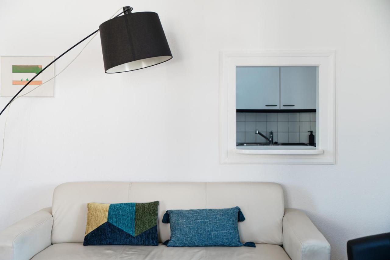 Giuka Apartment By Quokka 360 - Close To The Station Massagno Esterno foto
