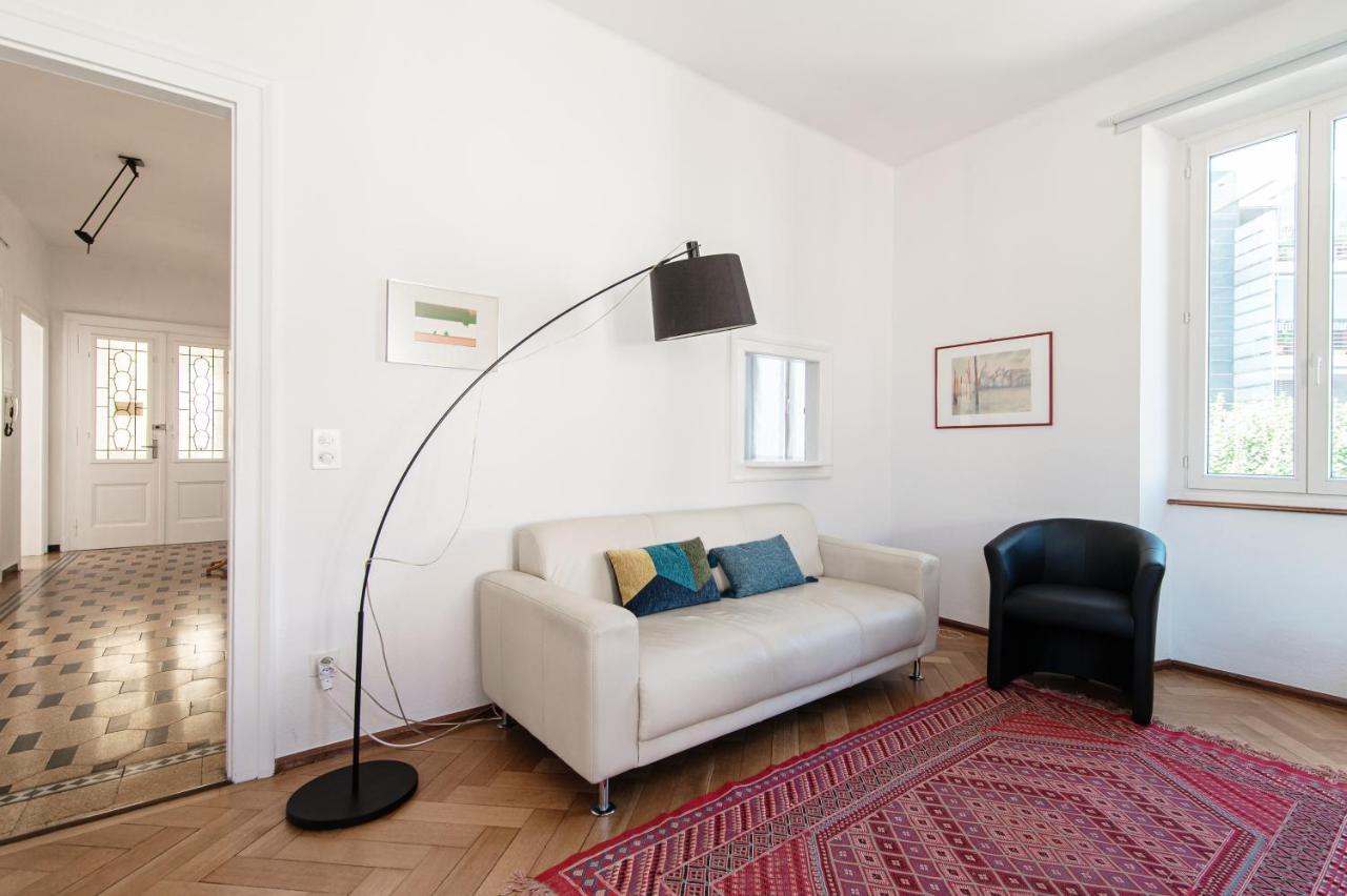 Giuka Apartment By Quokka 360 - Close To The Station Massagno Esterno foto